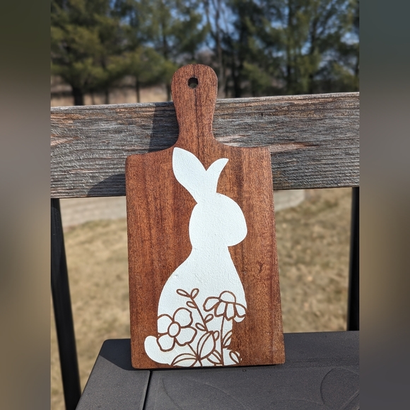 Cutting Board with Floral Bunny - Picture 1 of 1